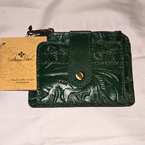 Patricia Nash Cassie Embossed Green Leather Card Holder - Picture 1 of 5